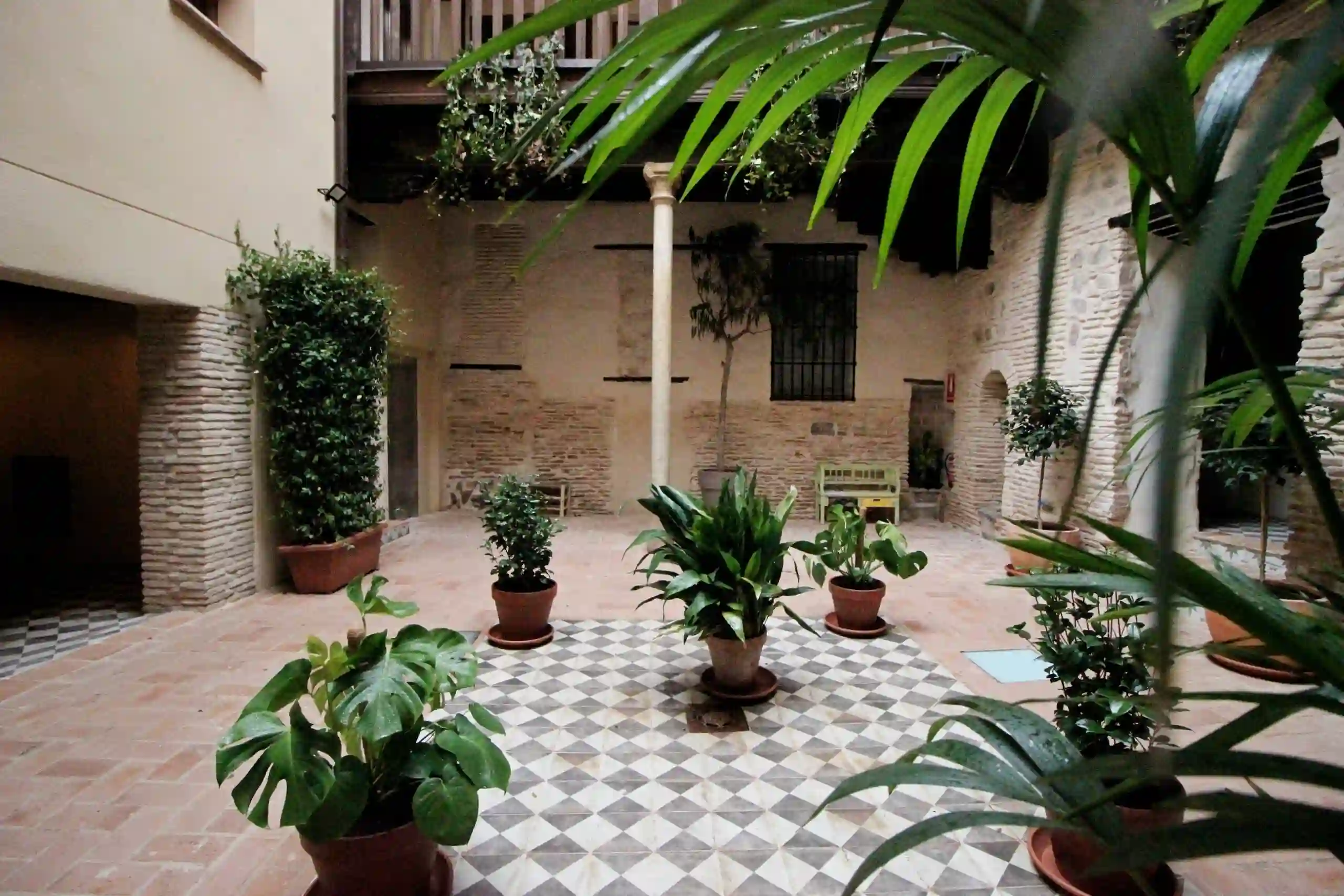 Celebra tu Evento Privado en Toledo. Apartamentos-turisticos-centro-toledo-patio-de-los-angeles-patio5